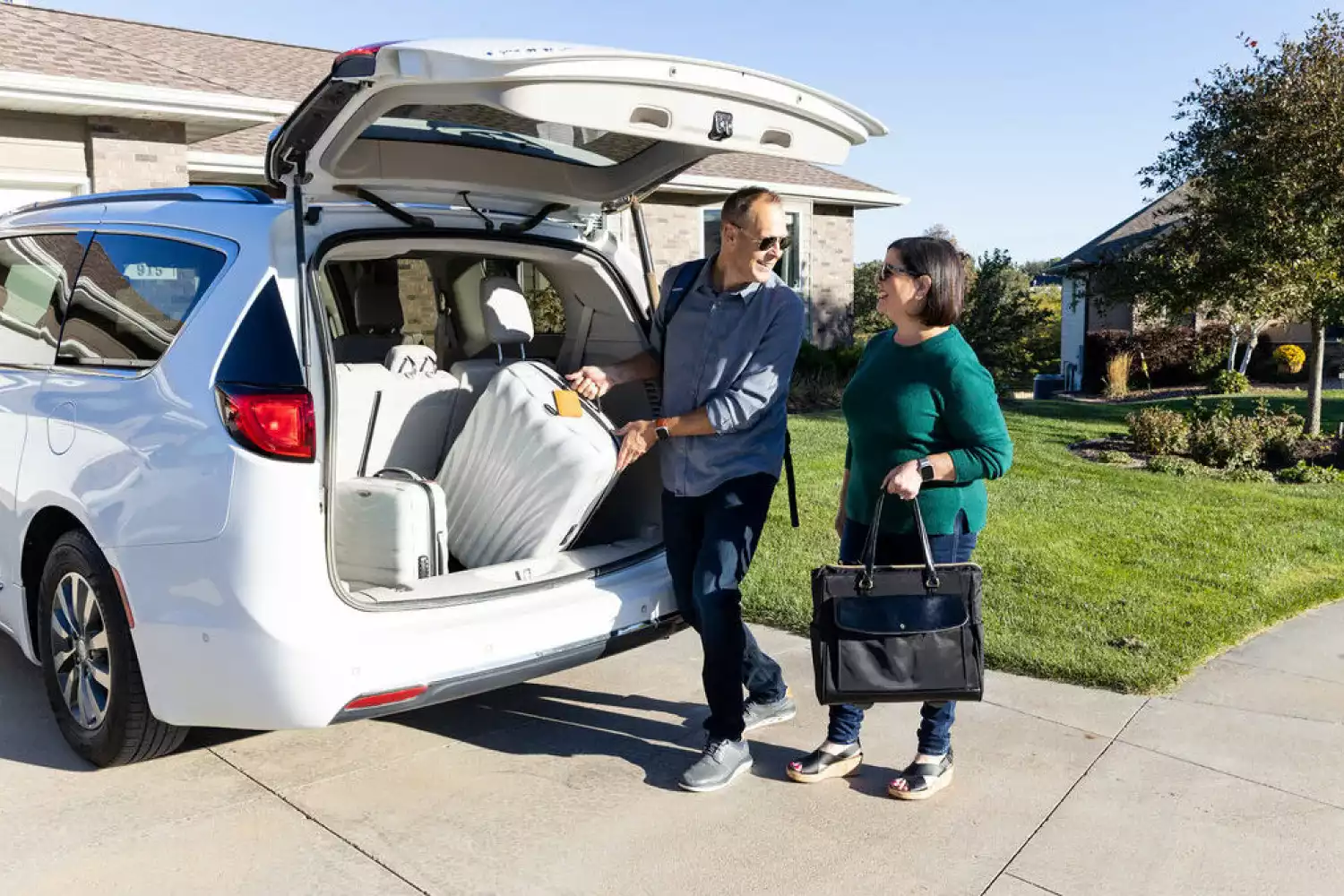 trash containers for Chrysler Pacifica