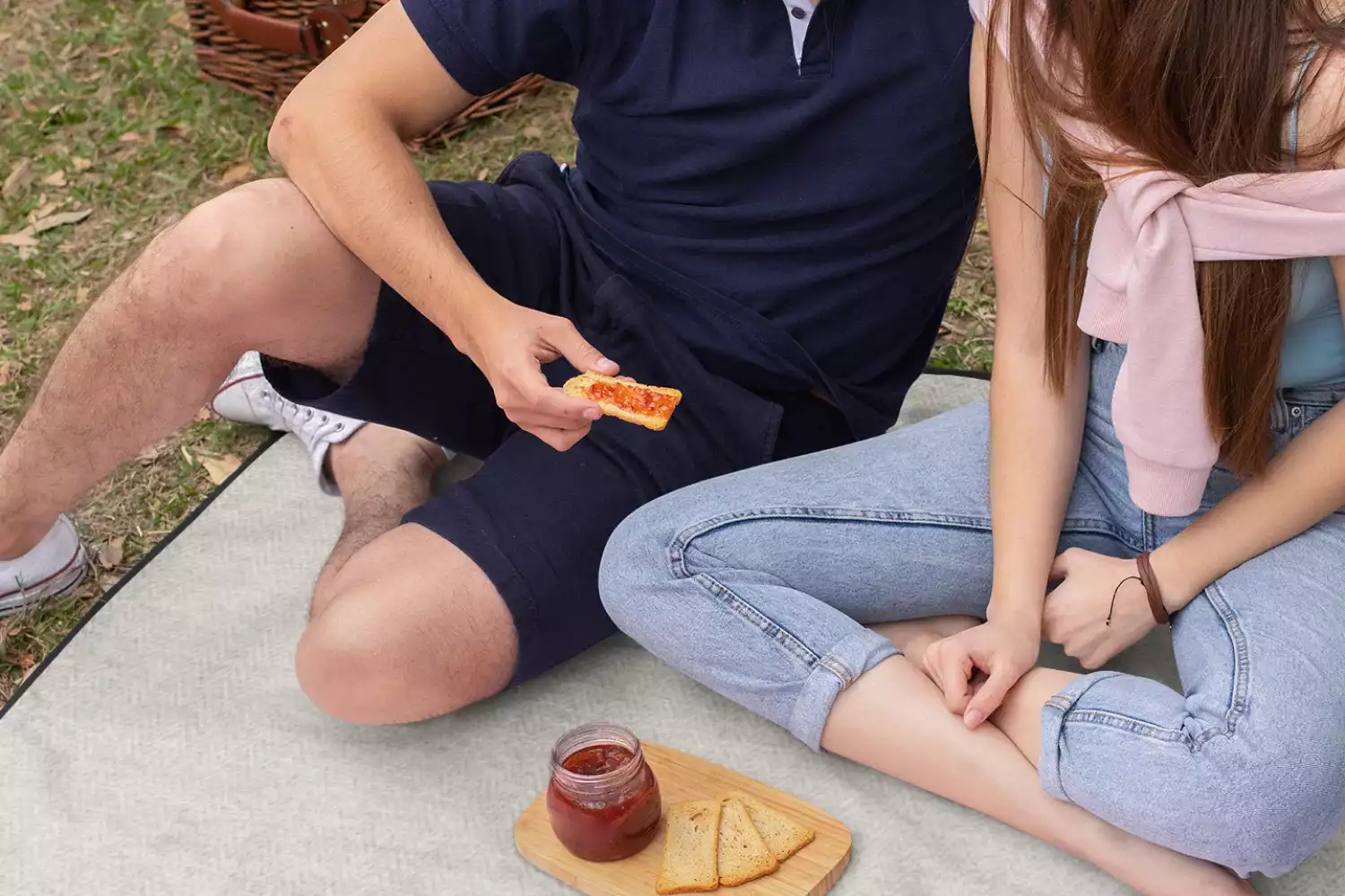 trendy picnic blankets